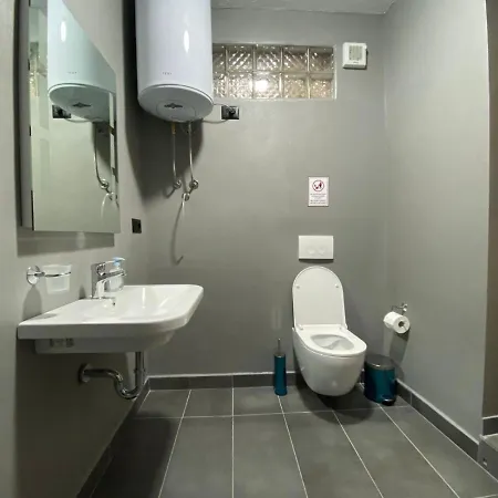 ホテル Jasmine ティラナ