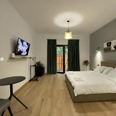 Jasmine Otel *