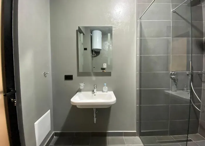 Jasmine * تيرانا